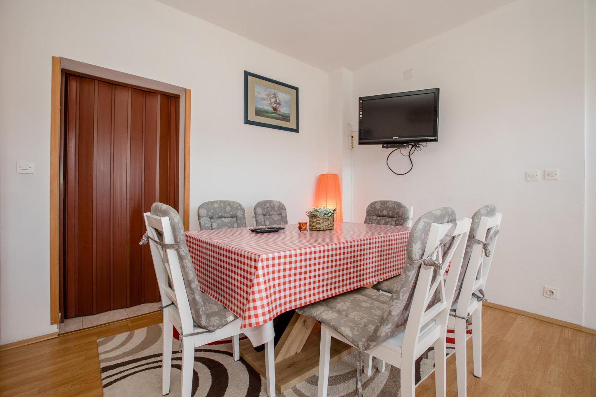 Lovely Meta Apartments Palit Екстер'єр фото