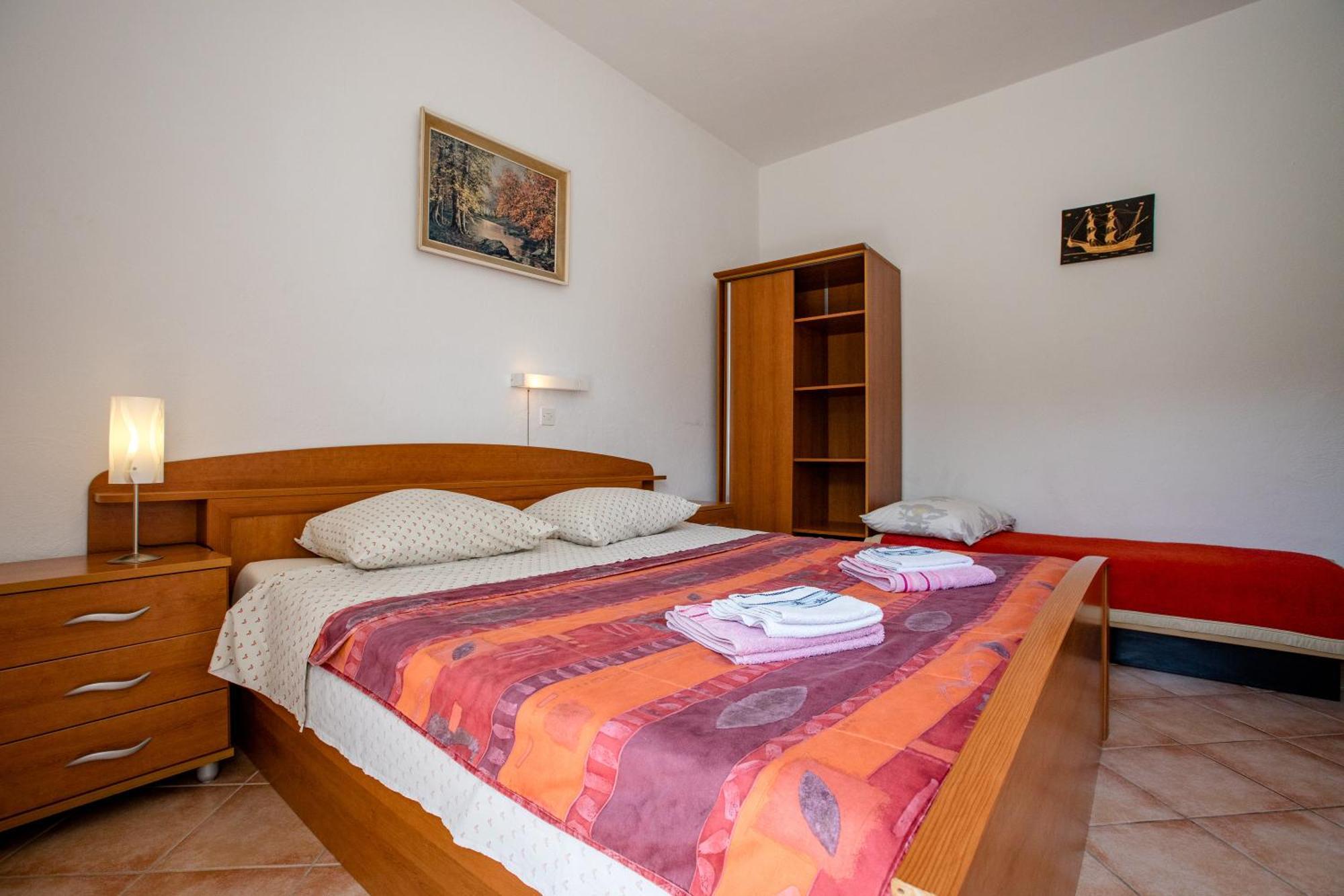 Lovely Meta Apartments Palit Екстер'єр фото