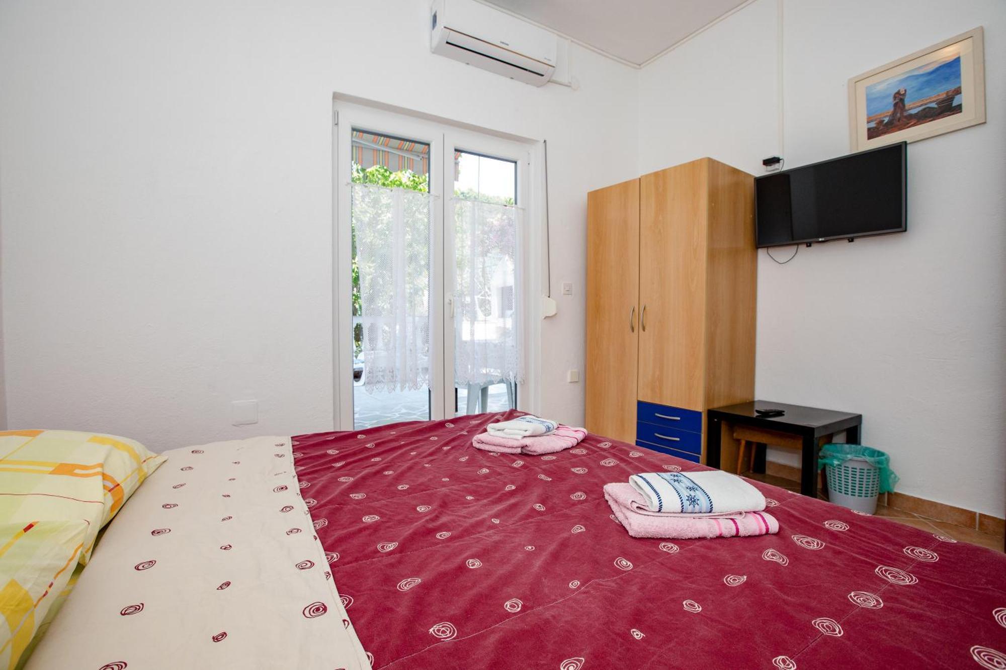 Lovely Meta Apartments Palit Екстер'єр фото